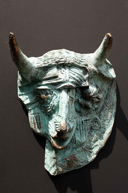 image of a bronze sculpture, title Mask.