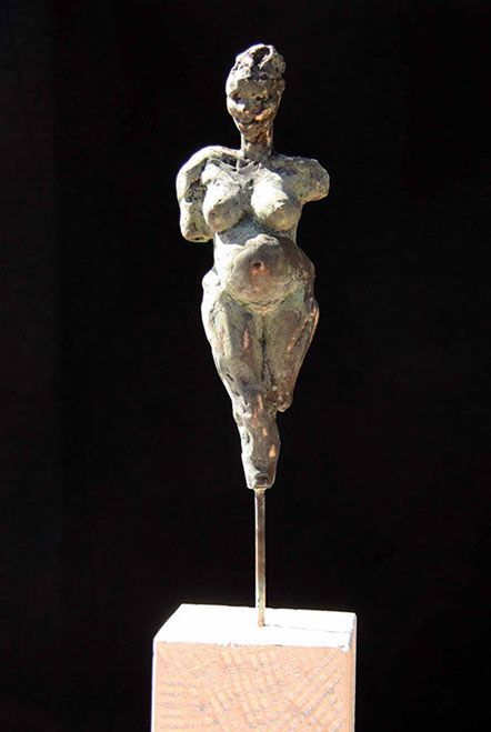 Représentation d'un bronze, titre: Enceinte