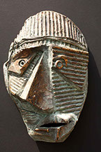 afbeelding van een bronzen beeld; titel: Masker